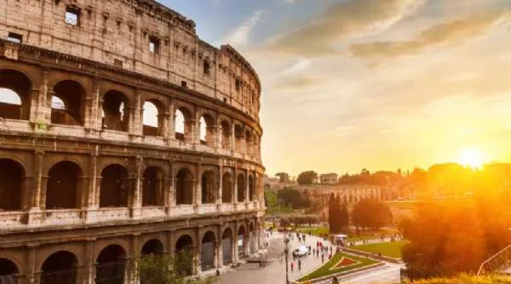 20150526103204566400_Coliseum at sunset shutterstock_107102642